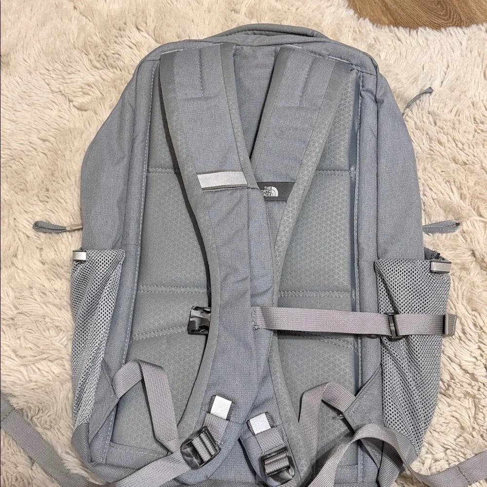 The North Face Vault Gray Backpack - Picture 3 of 3